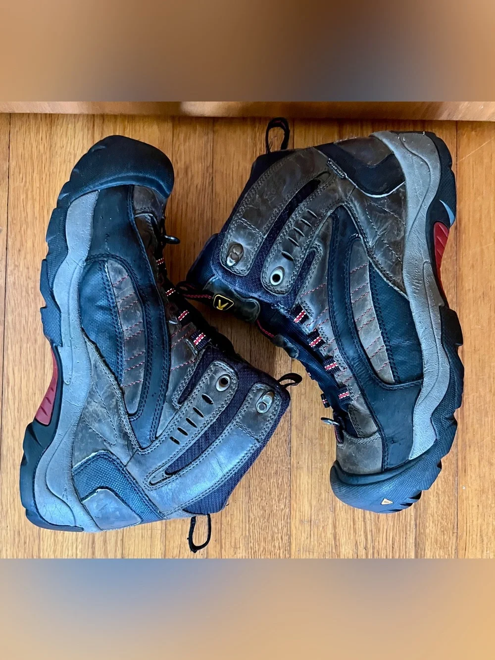 Keen Revel Dark Shadow Chili 200g Insulated Winter Hiking Boot Waterproof - 12